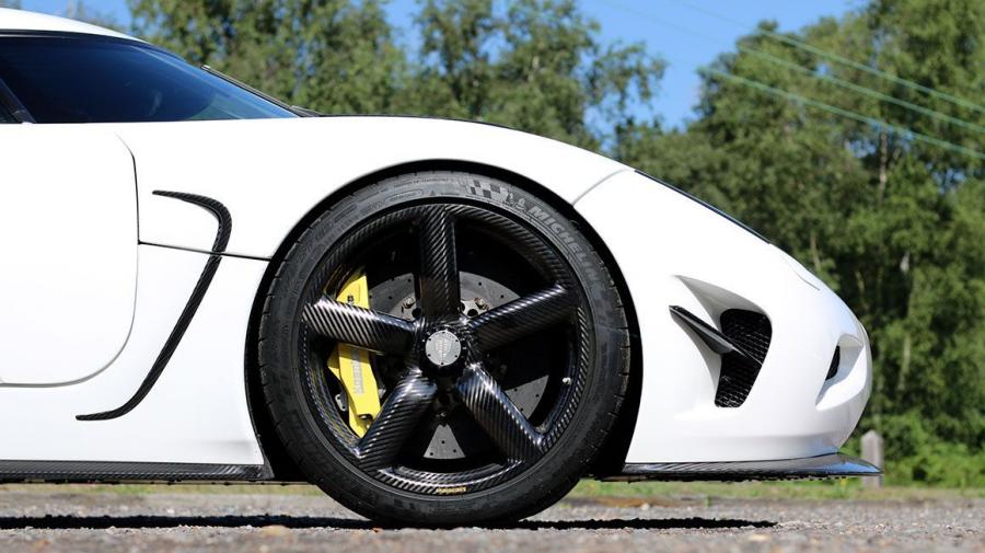Детали экстерьера Koenigsegg Agera N (7084) 2015 года  (UK) (фото 14 из 28)